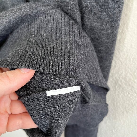 Boss Hugo Boss Mens Dark Gray V-Neck Cotton Wool Blend Pull Over Sweater Large - Picture 8 of 9